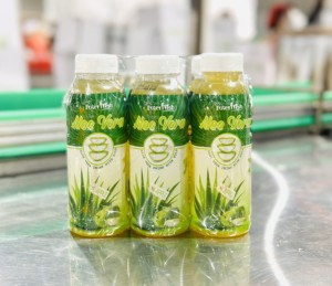 ว่านหางจระเข้แท้พร้อมเนื้อในขวดพลาสติก PET 360 มล. จากโรงงานอินเตอร์เฟรช เวียดนาม รับผลิตแบบ OEM แบรนด์ส่วนตัว ออกแบบฟรี ตัวอย่างฟรี - Product Image 5