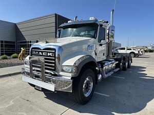 2016 For-MackS Granite GU713 RHD/LHD Used Sleeper Semi Truck Worldwide Delivery - Product Image 6