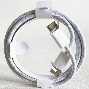 Câble de charge rapide USB C vers C 3 en 1 de qualité supérieure 60W avec charge rapide 5A, prise en charge 4K, compatibilité IOS et Android pour l'exportation - Product Image 6