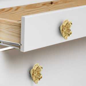 Poignée de tiroir en laiton en forme de feuille de designer, quincaillerie décorative pour meubles, motif naturel élégant, vente en gros - Product Image 5