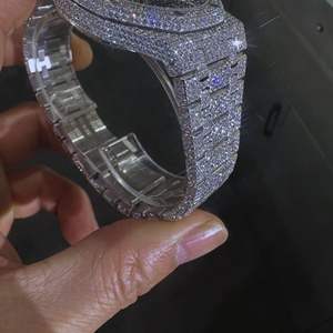 Montre Moissanite de luxe abordable | VVS Iced Out Squelette | Vente en gros Diamond Tester Pass - Product Image 4