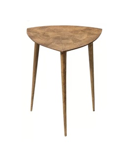 Mesa de Centro de Hierro de Diseño Moderno y Lujoso para Decoración de Interiores de Casa, Villa u Hotel, Ecológica y Hecha a Mano, Ideal para Bar - Product Image 2