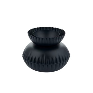 Quemador de Metal Elegante Tallado a Mano y Ecológico para Incienso Árabe, Bakhoor Negro para la Primavera en Hogares y Hoteles de Oriente Medio - Product Image 1