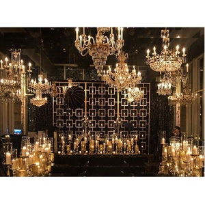 Paredes de Velas Metálicas Doradas Populares para Bodas Cristianas, Decoración para Escenarios de Recepción de Bodas en Irlanda - Product Image 1