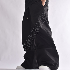 Pantalon de neige imperméable noir unisexe OEM avec doublure polaire chaude à la taille et protection imperméable pour l'hiver - Product Image 5