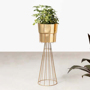 Jardinière en métal anglais fabriqué à la main nouveau Style Pot de fleur fantaisie à la mode pour la décoration intérieure vente chaude suspendu ou utilisation murale - Product Image 1