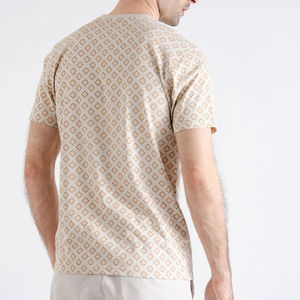 T-shirt uni en coton 100% pour homme, tricoté, personnalisé, de haute qualité, streetwear, imprimé, fabriqué au Pakistan - Product Image 4