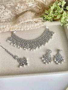 ชุดเครื่องประดับพลอยเทียมสแตนเลสสำหรับเจ้าสาวพร้อมสร้อยคอและต่างหูคริสตัลสำหรับเจ้าสาวแบบหนักจากสายการนำเข้าจากโรงงาน - Product Image 4