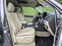 Voiture d'occasion super performante Toyota Land Cruiser Prado VX Limited 2.8D 6AT 4WD SUV 2023, livraison mondiale