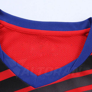 Uniforme de Fútbol para Hombre de Manga Corta, Transpirable, con el Último Diseño del Fabricante, Personalizado, 100% Poliéster - Product Image 2