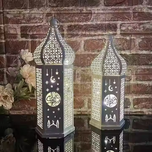 Atractivas linternas hechas a mano con un elegante diseño de metal 2025 lujosas linternas de metal marroquí para velas y decoración del hogar. - Product Image 6