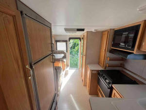 Usado 2002 Adv-ent-urer 10 C LHD - Product Image 4