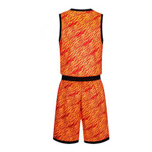 Uniforme de basket-ball personnalisé par sublimation, matière respirante à séchage rapide avec nom et numéro personnalisés pour l'équipe - Product Image 6