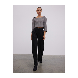 Blusa de Oficina a la Moda con Detalle de Lazo y Estampado, Diseño Elegante de Top Corto - Product Image 6