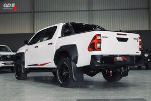 Toyota Hilux 2.8 GD-6 GR Sport 4x4 A/T D/C Usada, Año 2025 - Product Image 5