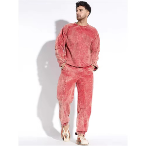 Conjunto de Sudadera con Capucha y Pantalones Deportivos de Alta Calidad con Lavado Ácido, Diseño Personalizado - Product Image 4