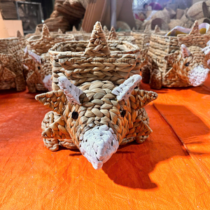 ตะกร้าสานมือลายไดโนเสาร์ตะกร้าสำหรับเด็กตะกร้าเก็บของผักตบชวาดีไซน์ใหม่ - Product Image 1