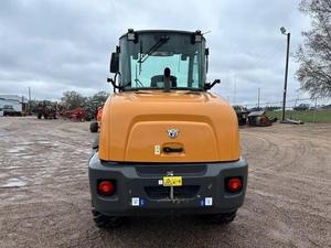 2022สำหรับรถตัก321F กรณีพร้อมเครื่องยนต์ Kubota Eaton กระบอกไฮดรอลิกรับประกัน1ปี6-9ตันบันทึกการจัดอันดับโหลดด้านหน้า - Product Image 3