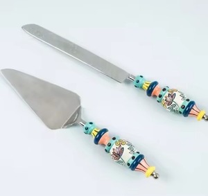 ชุดเสิร์ฟเค้กโลหะ ผสมผสานความสง่างามกับความใช้งานได้จริง ทนทาน ทำด้วยมือ เป็นมิตรกับสิ่งแวดล้อม เหมาะสำหรับใช้ในบ้าน ร้านอาหาร และร้านเบเกอรี่ - Product Image 5