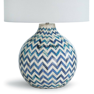 Lámpara de Mesa Moderna con Incrustaciones de Hueso E26 AC, Fabricada Artesanalmente, Iluminación Decorativa Premium para Interiores Tradebyd - Product Image 2