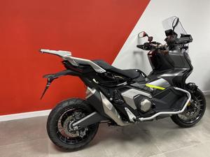 Venta Rápida de Motocicletas 2026 X ADV 750 DCT Euro 5 745cc, Listas para Exportar - Product Image 6