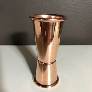 Jigger de Barra de Doble Cara con Acabado de Cobre y Acero Inoxidable, Herramienta de Medición de Cócteles de Precisión con Aspecto Elegante, Vertido Equilibrado y Preciso - Product Image 2