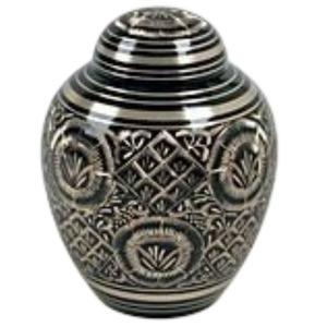 Urnas de recuerdo de cremación de cúpula superior de latón de alta calidad con grabado de color dorado y Negro acabado para cenizas humanas - Product Image 2