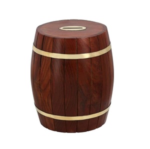 Caja de Banco de dinero de madera hecha a mano de marca privada para monedas elaboradas con cuidado para durar años sin perder su encanto - Product Image 1