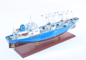 MV Jonathan Star Maquette de bateau sur mesure en résine peinte à la main Endurance en bois Décor nautique Love Style Cedar Box Gift Vietnam - Product Image 3