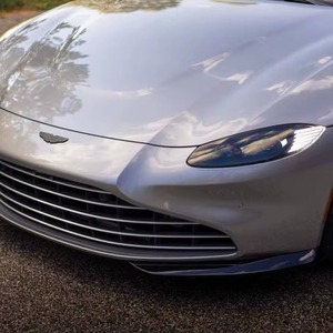 Aston Martin Vantage 2023 Estándar de Lujo - Product Image 1