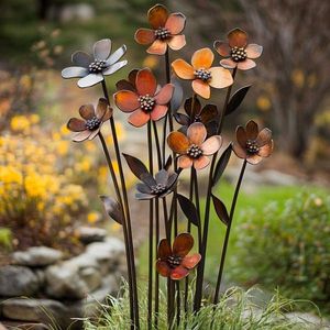 Piquets de jardin en métal à motifs floraux, parfaits pour guider l'aménagement du jardin avec des motifs floraux disposés sur les espaces de vie extérieurs - Product Image 3