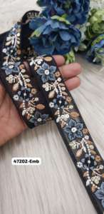 Cordones bordados a máquina hechos a medida en base de red en varios diseños y en seis colores para vestidos de novia y para reventa - Product Image 5