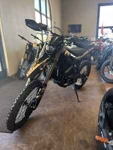 Nuevo y Original 2025 Ultra Bee HP 21KW Motor con Escobillas 100-200CC Velocidad Máxima >80km/h Gran Exceso de Stock - Product Image 2