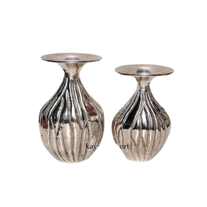 Florero de metal artesanal, decoración de mesa, jarrón de metal de nuevo diseño, estilo martillado en níquel, decoración para sala de estar - Product Image 4