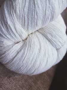 Fil de soie naturel ahimsa eri peace sur mesure, disponible dans des comptes plus fins, idéal pour la teinture par les artistes du textile et les magasins de fils - Product Image 6