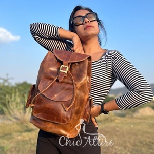 Nouvel arrivage de sac à dos en cuir véritable Crunch sac à dos unisexe à usages multiples de style vintage sac à dos de voyage sac à dos pour hommes et femmes - Product Image 1