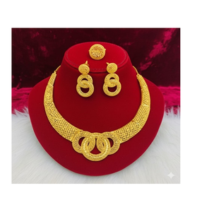 Collier pour femme plaqué or 24 carats, bijoux élégants et tendance, conçu pour un style intemporel et un port quotidien confiant, en provenance d'Inde - Product Image 3