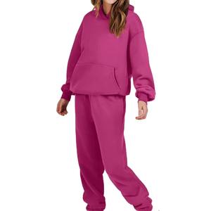 Conjunto de Sudadera y Pantalones Deportivos con Cuello Redondo y Logotipo Personalizado de Moda para Mujer, Ropa Deportiva Informal Estampada para Invierno - Product Image 2