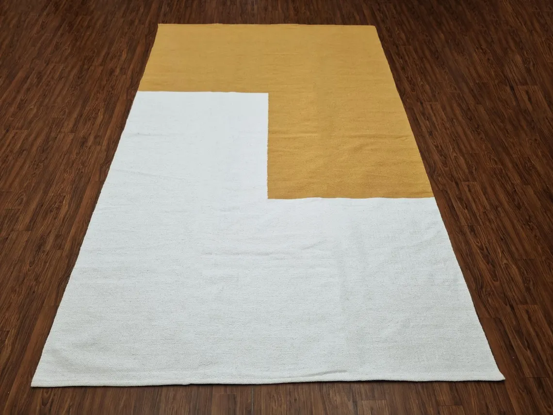 Identique à l'image