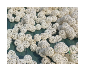 Boule en rotin naturel faite à la main, boule en rotin de qualité supérieure, artisanat décoratif pour la décoration, léger, durable, ornement, plusieurs options de taille - Product Image 4