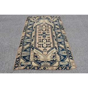 Alfombra Turca con Diseño de Ikat Azul Vintage, 3.9x6.1 pies (120x185 cm) - Product Image 1