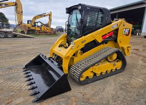 Chargeuse compacte sur chenilles CATERPILLAR 279D3 avec cabine EROPS, chauffage et climatisation, écran avancé avec caméra, hydraulique auxiliaire à haut débit - Product Image 2