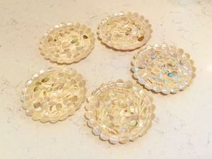 Sous-verres en nacre naturelle offrant une utilité décorative pour les espaces de vie élégants - Product Image 6