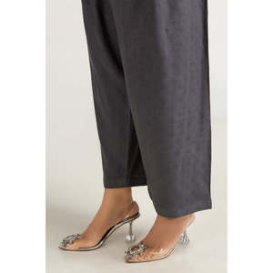 Chemise en crêpe jacquard noir teint avec décoration boutonnée et ensemble pantalon - Product Image 5