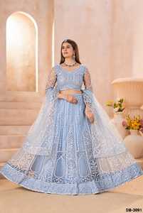 Ensemble Lehenga Choli indien en tissu filet papillon avec sequins et broderie de cordon, et dupatta en filet lourd - Product Image 3