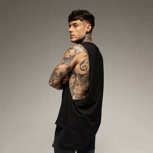 Men's Fitness <b>Vest</b> Quick Dry Sleeveless Gym Tank Top Bodybuilding Undershirt with Sportswear Style Fashionable <b>Stringer</b> Tank Top - Product Image 2