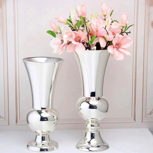 Tendance vente moderne Sculpture métal fleur Vase fer table en laiton décoration de mariage pour la maison hôtel salon - Product Image 6