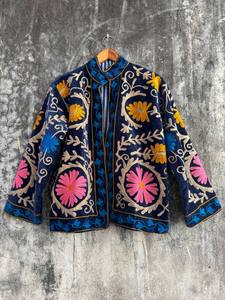 เสื้อแจ็คเก็ตยาวปักลายซูซานีผ้ากำมะหยี่พรีเมียม – เสื้อโค้ทโบฮีเมียนลายดอกไม้สไตล์ชาติพันธุ์ทำมือสำหรับผู้หญิง - Product Image 3