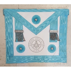 Delantal Master Mason con insignia plateada de cuero genuino - Product Image 1