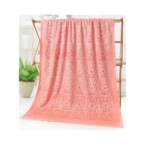Top Qualité Évacuation De L'humidité Abordable Absorbant Lapin Brodé Ustensiles À Main Essuyage Nettoyage Non-pelucheux Cuisine Golf Serviette - Product Image 3